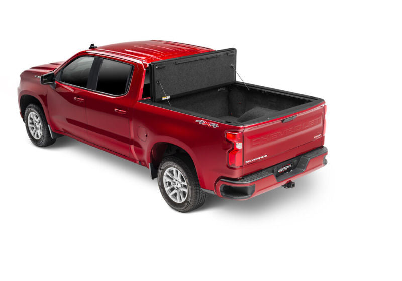 UnderCover 19-20 Chevy Silverado 1500 5.8ft Ultra Flex Bed Cover - Matte Black Finish