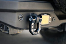 Load image into Gallery viewer, DV8 Offroad Elite Series D-Ring Shackles - Pair (Black) - Corvette Realm