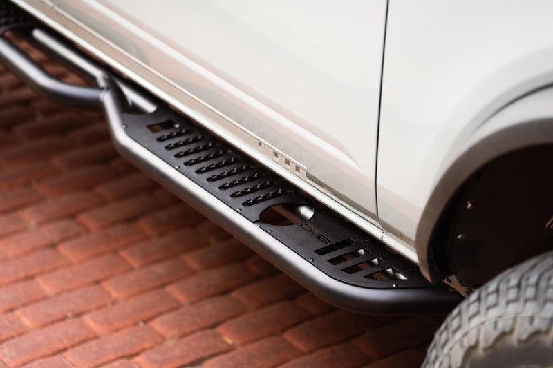 DV8 Offroad 21-22 Ford Bronco OE Plus Series Side Steps - Corvette Realm