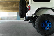 Load image into Gallery viewer, DV8 Offroad 18-23 Wrangler JL FS-7 Series Rear Bumper - Corvette Realm