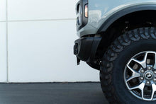 Load image into Gallery viewer, DV8 Offroad 21-23 Ford Bronco Capable Bumper Front License Plate Mount - Corvette Realm