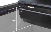 Load image into Gallery viewer, Roll-N-Lock 17-18 Ford F-250/F-350 Super Duty LB 96-1/2in M-Series Retractable Tonneau Cover