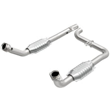 Load image into Gallery viewer, MagnaFlow Direct-Fit OEM EPA Compliant Catalytic Converter - 13-15 Nissan Pathfinder V6 3.5L - Corvette Realm