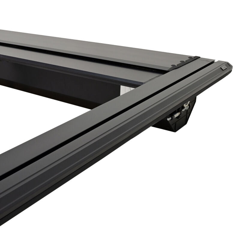 Westin 19-26 GM  Silverado/Sierra 1500 5ft 8in Bed Manual Retractable Tonneau Cover - Black