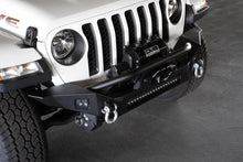 Load image into Gallery viewer, DV8 Offroad 18-23 Jeep Wrangler JL / 20-23 Jeep Gladiator JT FS-7 Mid-Width Winch Front Bumper - Corvette Realm