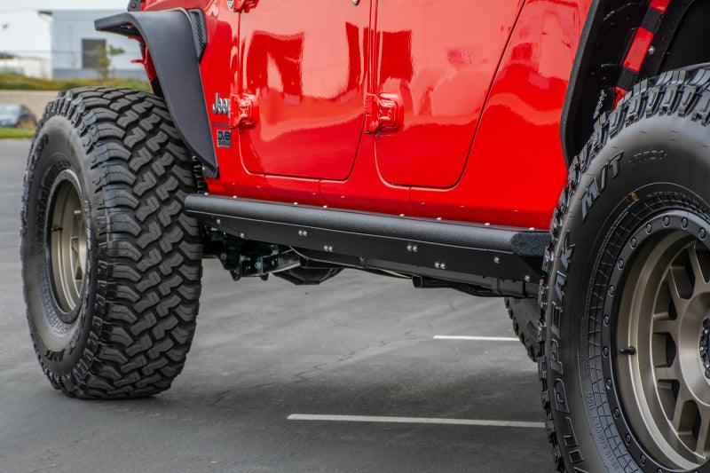 DV8 Offroad 2019+ Jeep Gladiator Side Step/Sliders - Corvette Realm