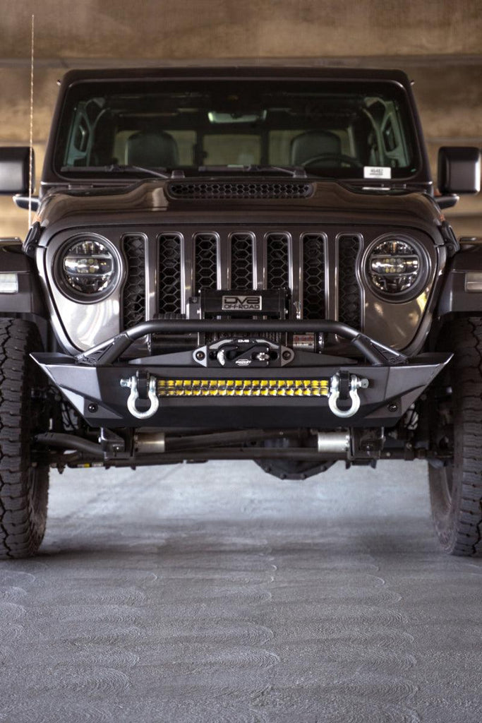 DV8 Offroad 07-23 Jeep Wrangler JK/JL & Gladiator JT FS-1 Series Stubby Front Bumper - Corvette Realm