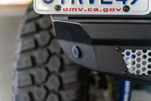 Load image into Gallery viewer, DV8 Offroad 2018 Jeep Wrangler JL MTO Series Rear Bumper w/ Optional Tire Carrier - Corvette Realm