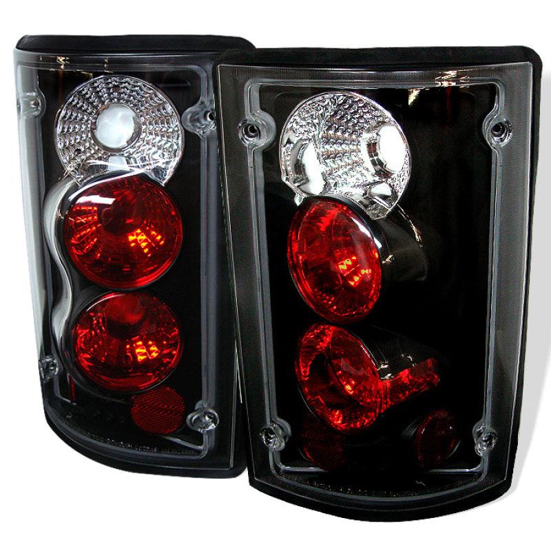 Spyder Ford Excursion 00-06/Econoline 150/250/350/450/550 95-06 Euro Tail Lights Blk ALT-YD-FEC00-BK - Corvette Realm