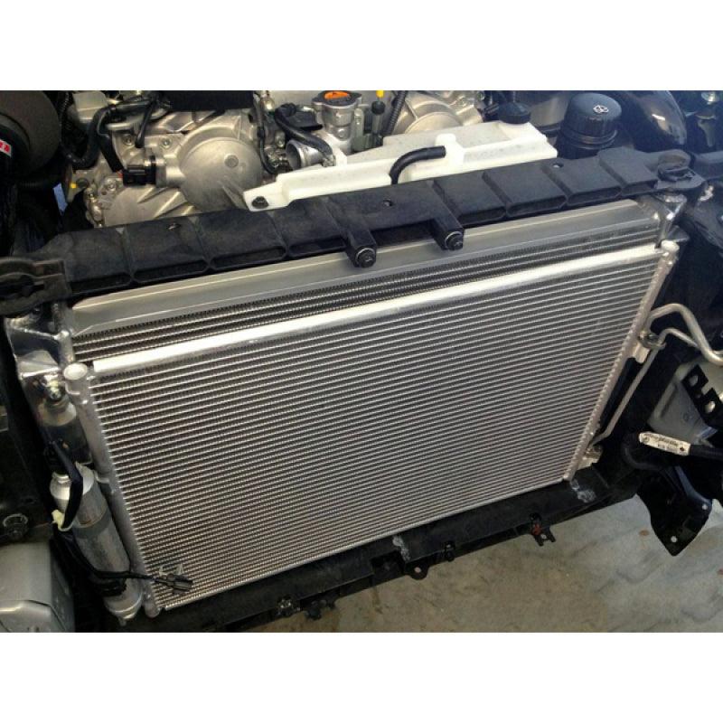 Mishimoto 09+ Nissan 370Z Manual Radiator - Corvette Realm