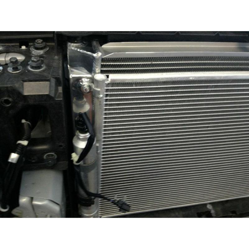 Mishimoto 09+ Nissan 370Z Manual Radiator - Corvette Realm