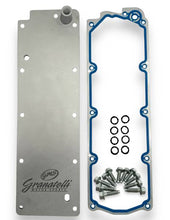 Load image into Gallery viewer, Granatelli 05-13 C6 Corvette GM Gen IV LS2/LS3/LS7 Cast Valley Pan Cover (Incl Gasket &amp; Hardware)