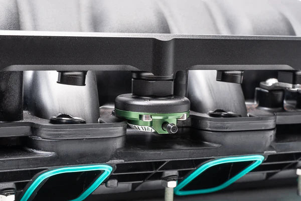 Radium Engineering GM LS7 Engine Fuel Rails for C6 Corvette