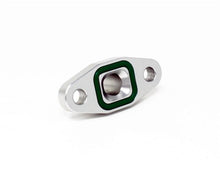 Load image into Gallery viewer, Torque Solution Port Matched Oil Drain Flange - 10AN for T3 T4 T6 Small / Mid Frame Turbos - Corvette Realm